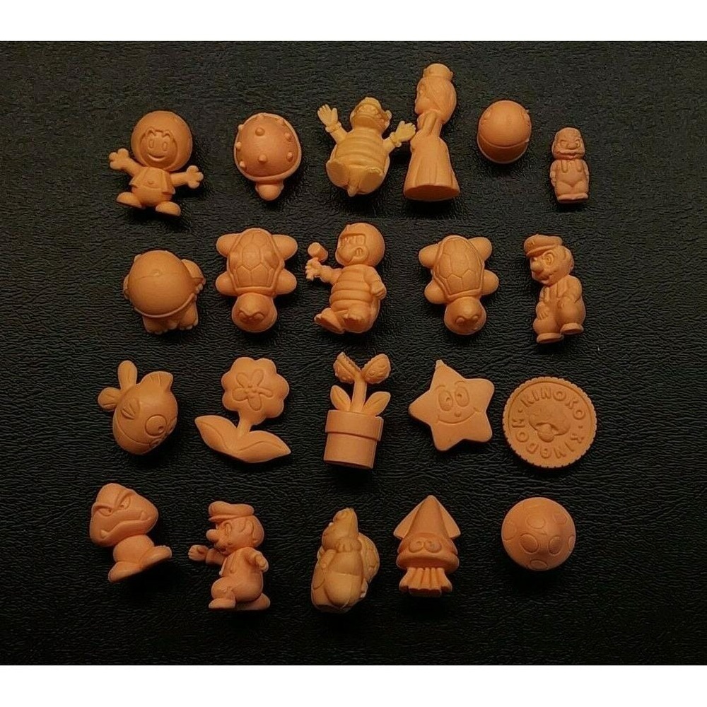 Lot of 21 Vintage Nintendo Famicom Super Mario Bros Keshi Rubber Figures Flesh